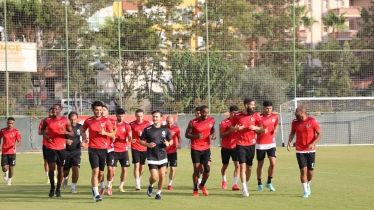 Alanyaspor'da Galatasaray maçı hazırlıkları başladı