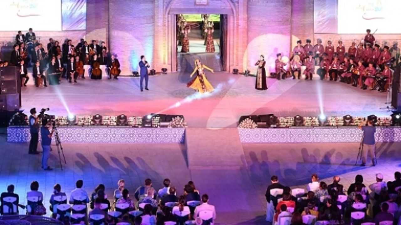Özbekistan'ın tarihi Hive şehrinde “Türk Dünyası Kültür Başkenti“ etkinliği
