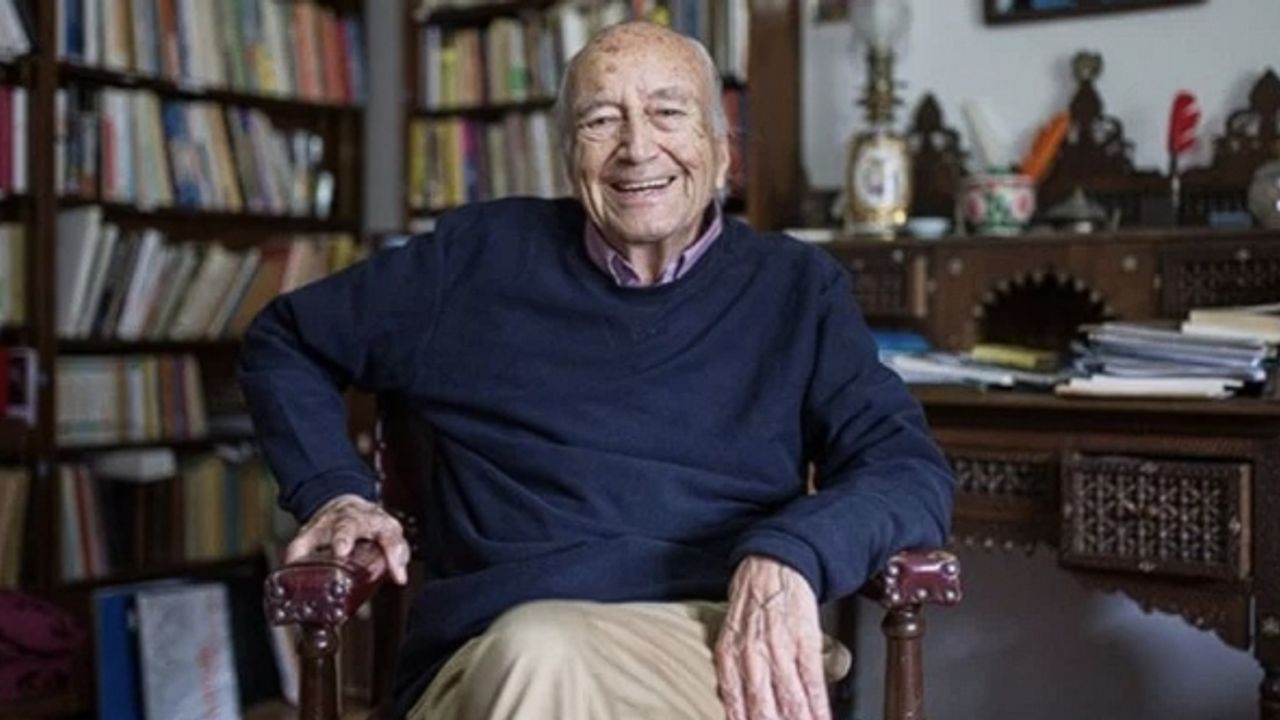 Basın dünyasının duayen ismi ve usta yazar Hıfzı Topuz 100 yaşında