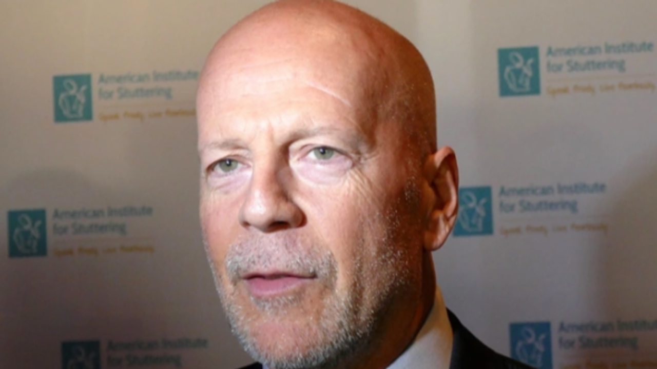Ünlü Aktör Bruce Willis'e Ne Oluyor?