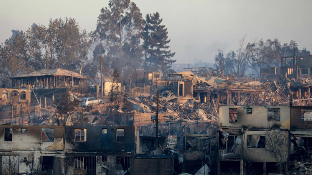Şili'deki orman yangınlarında ölenlerin sayısı 122'ye yükseldi!