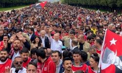 19 Mayıs'ta Anıtkabir'e yürüyen Kılıçdaroğlu gençlere seslendi
