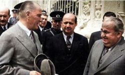 Atatürk bilime inanan, devrimci bir devlet adamıydı... Böyle diktatörlük olur mu?