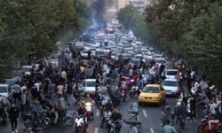 İran Cumhurbaşkanı Reisi'den 'ahlak polisi' açıklaması