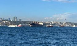 İstanbul Boğazı dümeni kitlenen gemi nedeniyle kapatıldı
