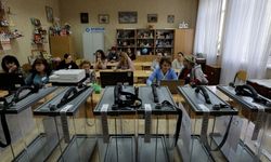 Ukrayna'daki 'ayrılıkçı' referandumlar başladı