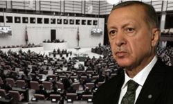 Cumhurbaşkanı Erdoğan, kurmaylarının 'başörtüsü' hakkındaki anayasa teklifini yetersiz buldu