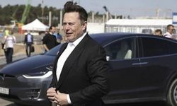 Elon Musk yükseldiği hızda düşüyor: Tesla’da 642 milyar dolarlık kayıp