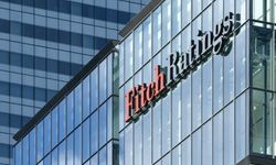 Fitch, İngiltere'nin kredi notu görünümünü negatife çevirdi