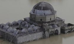 Arnavutluk'ta Türkiye'nin desteğiyle restore edilen Kurşunlu Camisi sular altında