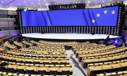 Avrupa Parlamentosu Rusya'yı "terörizme destek veren devlet" olarak nitelendiren kararı onayladı