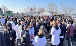 İstanbul'daki hekimler Kadıköy'de bir araya geldi: Mesleki bağımsızlık ve serbest meslek hakkımız!