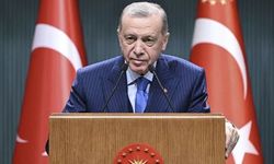 Yurttaşlar ekonomik krizle boğuşurken AKP'nin ‘başörtüsü’ söylemi değişmedi