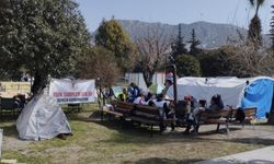 Hatay’da depremzedelerin kaldığı Sevgi Parkı boşaltılmak isteniyor