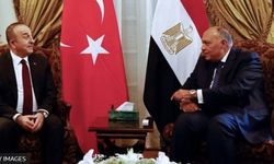 Çavuşoğlu Mısır'da: Tarihi görüşme sonrası "İlişkileri en üst düzeye çıkarağız" mesajı verildi