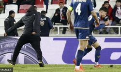 Sivasspor-Fiorentina maçındaki yumruklu saldırı İtalya basınında: 'Çılgınlık', 'Vahşi saldırı', 'Utanç verici'