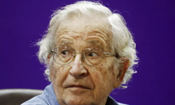 Chomsky: Rusya Ukrayna'da ABD'nin Irak işgaline göre daha insancıl savaşıyor