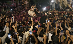 Pakistan'da gergin pazar: Eski Başbakan Han, halka 'özgürlük için' protesto çağrısı yaptı