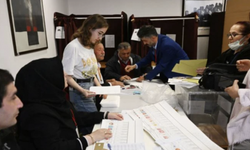 Türkiye sandık başında! Oy verme işlemi başladı
