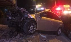 Mersin'de iki otomobil çarpıştı: 2 ölü, 4 yaralı