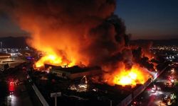 Manisa'da Fabrikada Yangın Çıktı