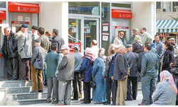 Seçim  sonrası vatandaşlar  bankalara koştu!