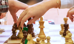 FIDE’den trans bireylere yasak! Cinsiyet Değiştiren Satranç Oynayamaz!