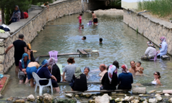 Akın akın gidiyorlar… Hem tatil hem şifa!