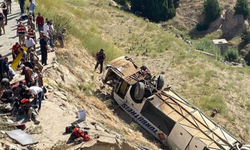 Bursa - Kars seferi Otobüs kazası! 8 Kişi öldü!