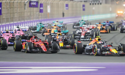 Formula 1 Dünya Şampiyonası Singapur'da Devam Edecek
