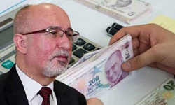 Ekonomist Prof. Dr. Şenol Babuşçu açıkladı: Herkes bu yüzden dolar alıyor