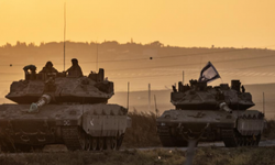 Gazze'de Gergin Anlar! İsrail Tankları Sınırı Geçti!