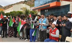 Gümüşhane Üniversitesi'ndeki Yabancı Uyruklu Öğrenciler İsrail'e, Gözyaşları ve Dualarla Tepki Gösterdiler