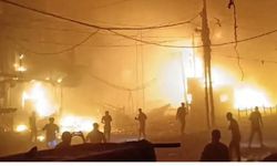 İsrail, Gazze'de çarşıya bomba yağdırdı
