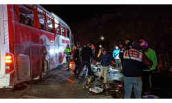 Kayseri'de Devrilen Yolcu Otobüsünde Can Pazarı Yaşandı