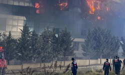 Silivri'de Bir Mobilya Fabrikasında Yangın! 3 işçi hastaneye kaldırıldı