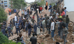 Nepal'de Art Arda İki Farklı Deprem: 11 Yaralı!