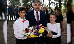 Vali Erdinç Yılmaz, Kırmacılı Şehit Mehmet Ünaldı İlkokulu'ndaki 100. Yıl Kutlamasına Katıldı