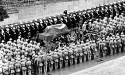 10 Kasım 1938 ve Sonrası: Atatürk'ün Ebediyete İntikali ve Türkiye'nin Değişen Tarihi