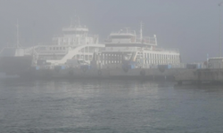 Çanakkale Boğazı, Olumsuz Hava Koşullarının Ardından Tekrar Gemi Trafiğine Açıldı