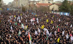 Diyarbakır Valiliği, Öcalan'ın İnfaz Koşulları Protestosu İçin Kentte Giriş Çıkışları Kısıtladı
