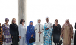 Emine Erdoğan, Senegal Cumhurbaşkanı Sall'ın Eşi Marieme Faye Sall ile İstanbul'da Buluştu