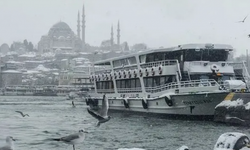 İstanbul'daki Fırtına Sebebiyle Vapur Seferleri İptal Edildi!