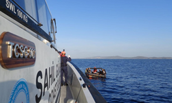 Yunanlıların Türk Karasularına İtilen 132 Kaçak Göçmeni Sahil Güvenlik Kurtardı!