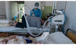 Kovid-19 tedavisi için alınan oksijen tüpü patladı: 2 yaralı
