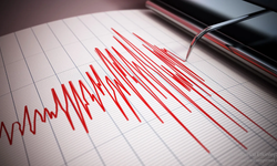 Japonya'da Art Arda Depremler: Tsunami Uyarısı Yapıldı!