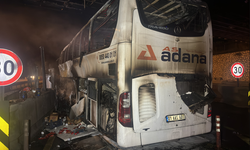 Yolcu otobüsü gişe bariyerine çarptı: 6 kişi yaralandı