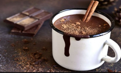 Soğuk Kış Günlerinde İçinizi Isıtacak 3 Leziz Sıcak Çikolata Tarifi!