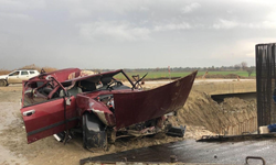 Aydın'da feci kaza: Araç viyadük temeline uçtu, üç kişi hayatını kaybetti