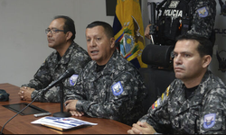 Ekvador'da gardiyanlar çeteler tarafından rehin alındı ​​